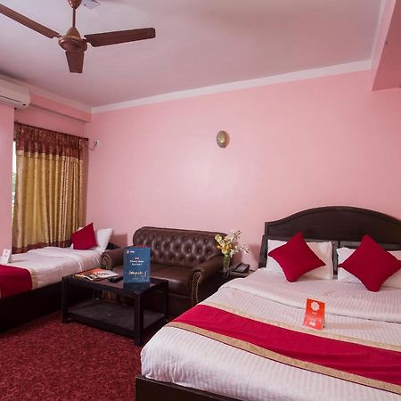 Oyo 161 Ram Janaki Hotel Катманду Екстер'єр фото