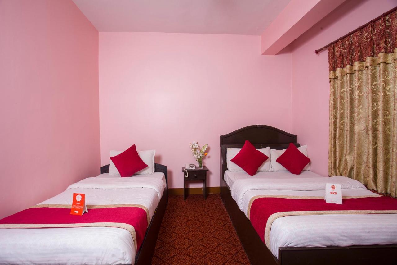 Oyo 161 Ram Janaki Hotel Катманду Екстер'єр фото