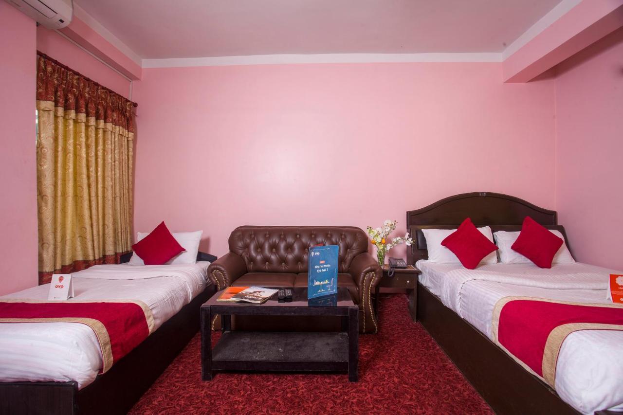 Oyo 161 Ram Janaki Hotel Катманду Екстер'єр фото