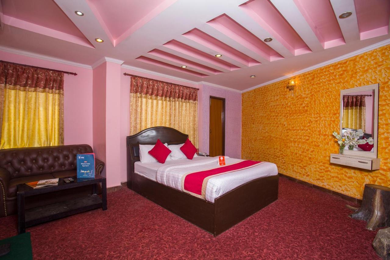 Oyo 161 Ram Janaki Hotel Катманду Екстер'єр фото