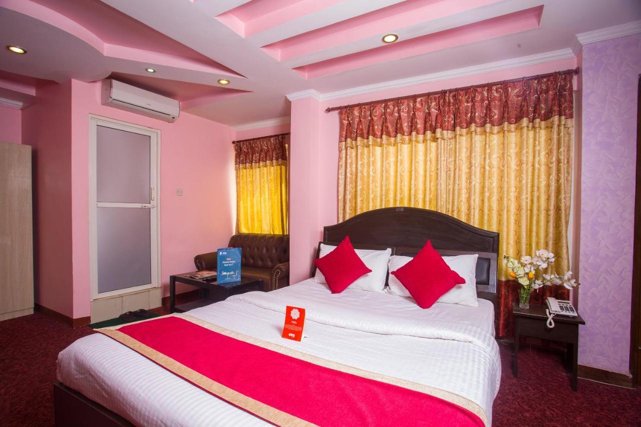 Oyo 161 Ram Janaki Hotel Катманду Екстер'єр фото