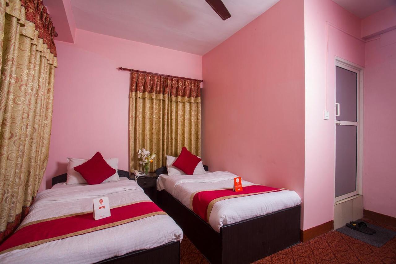 Oyo 161 Ram Janaki Hotel Катманду Екстер'єр фото